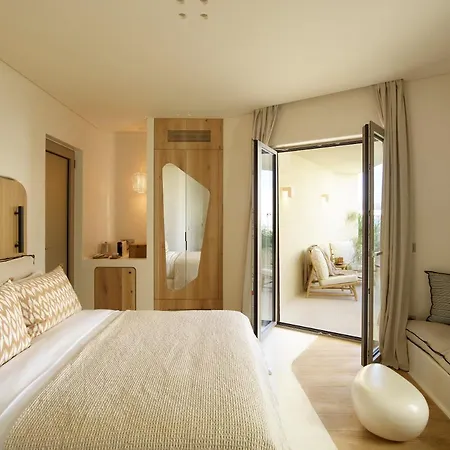 White Pebble ホテル 5*