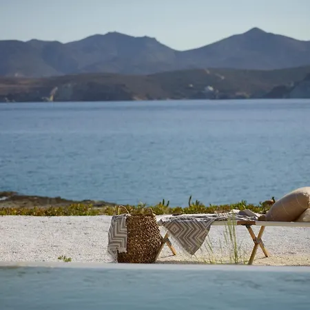 White Pebble ホテル ポロニア