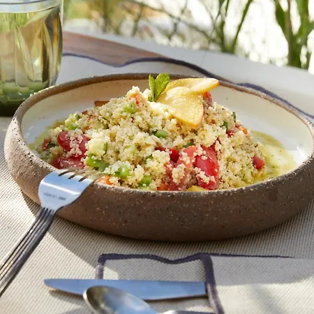 ホテル White Pebble