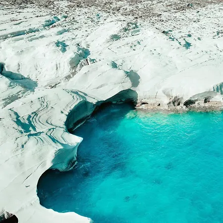 White Pebble ポロニア