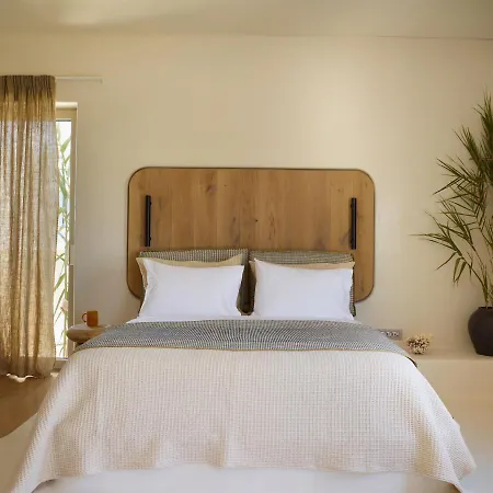 Hotel White Pebble 5*