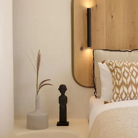 Hotel White Pebble