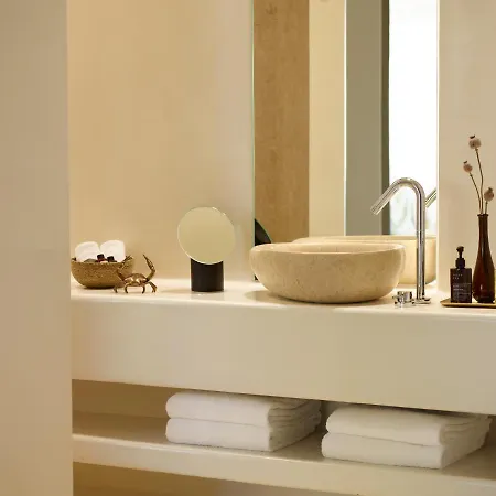 Hotel White Pebble 5*