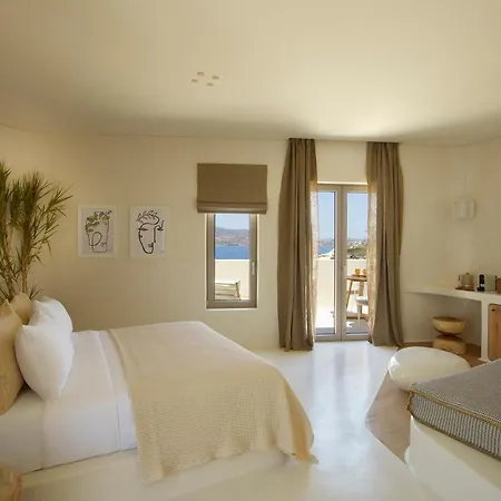 White Pebble Поллония