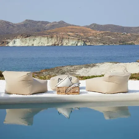 Otel White Pebble Pollonia
