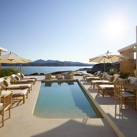 White Pebble Otel 5*