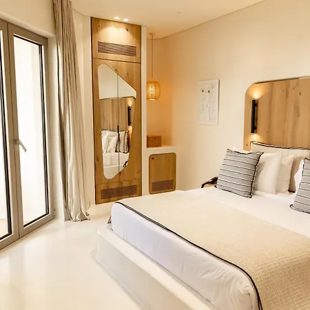 White Pebble Hotel Pollonia