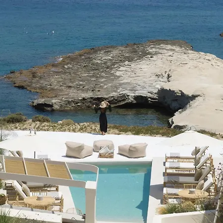 White Pebble Otel Pollonia