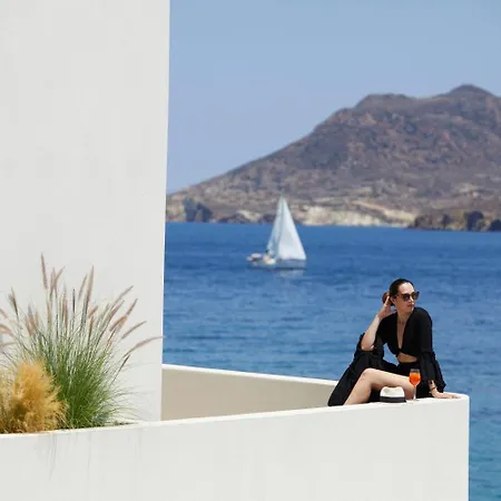 Otel White Pebble Pollonia