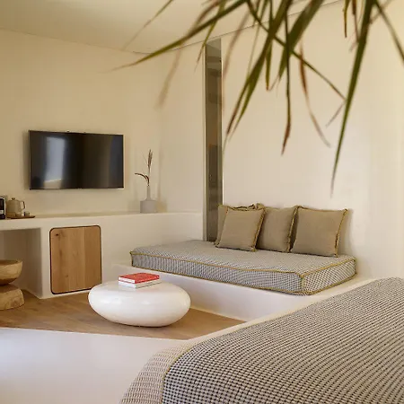 Otel White Pebble Pollonia