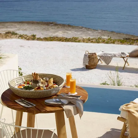 White Pebble Otel