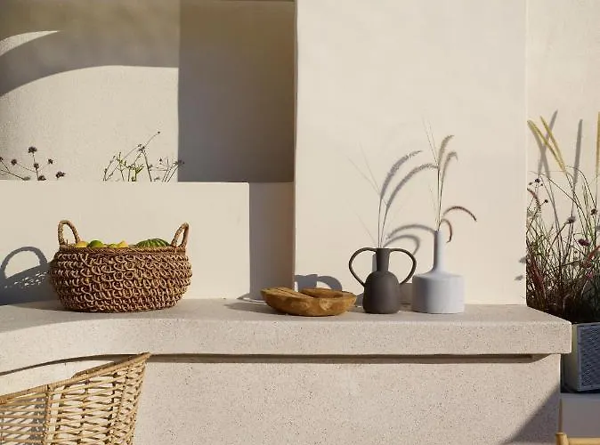 White Pebble Hotel 5*