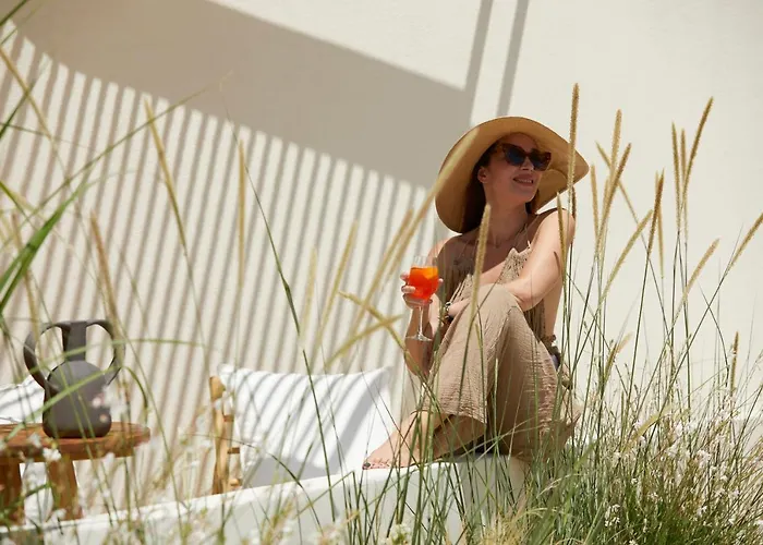 White Pebble Pollonia