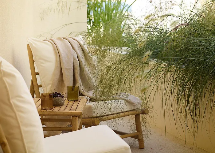 Hotel White Pebble 5*